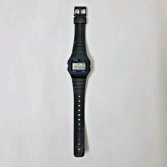 Vintage Casio F-91W Model 593 Digital Alarm Chronograph Watch – Verified Working - Picture 2 of 6